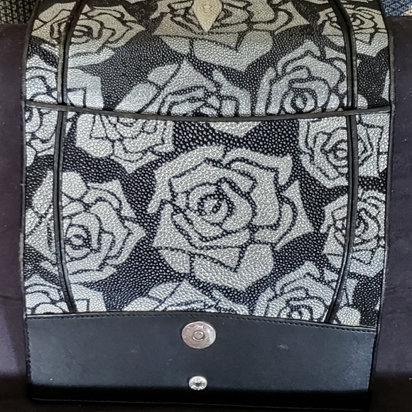 Stingray Wallet - Picture 13 of 13